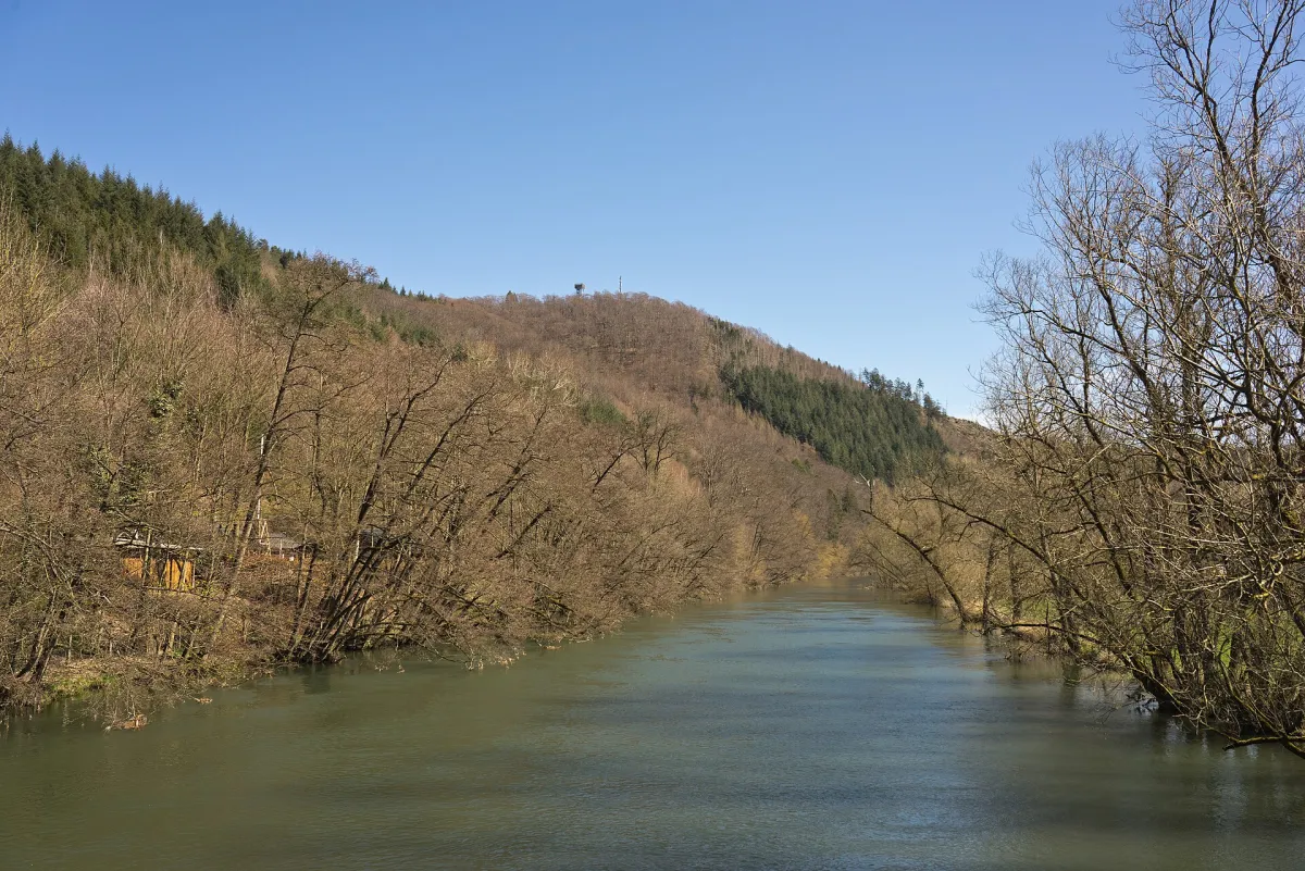 Die Ruhr bei Meschede vor dem Küppel